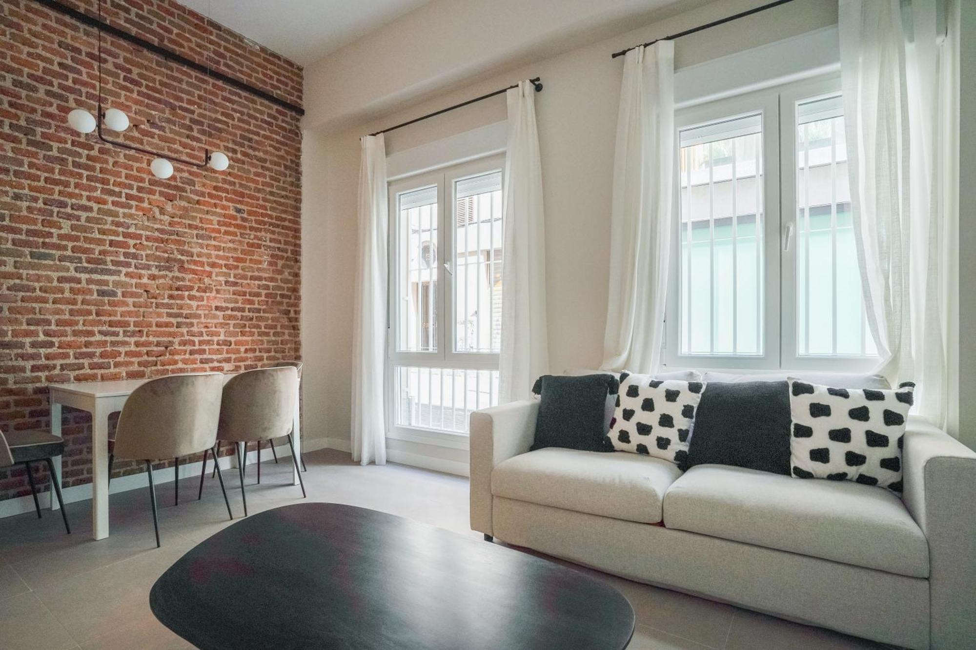 Modern Apartment-2Bedrooms 1Bath-Cuatro Caminos مدريد المظهر الخارجي الصورة
